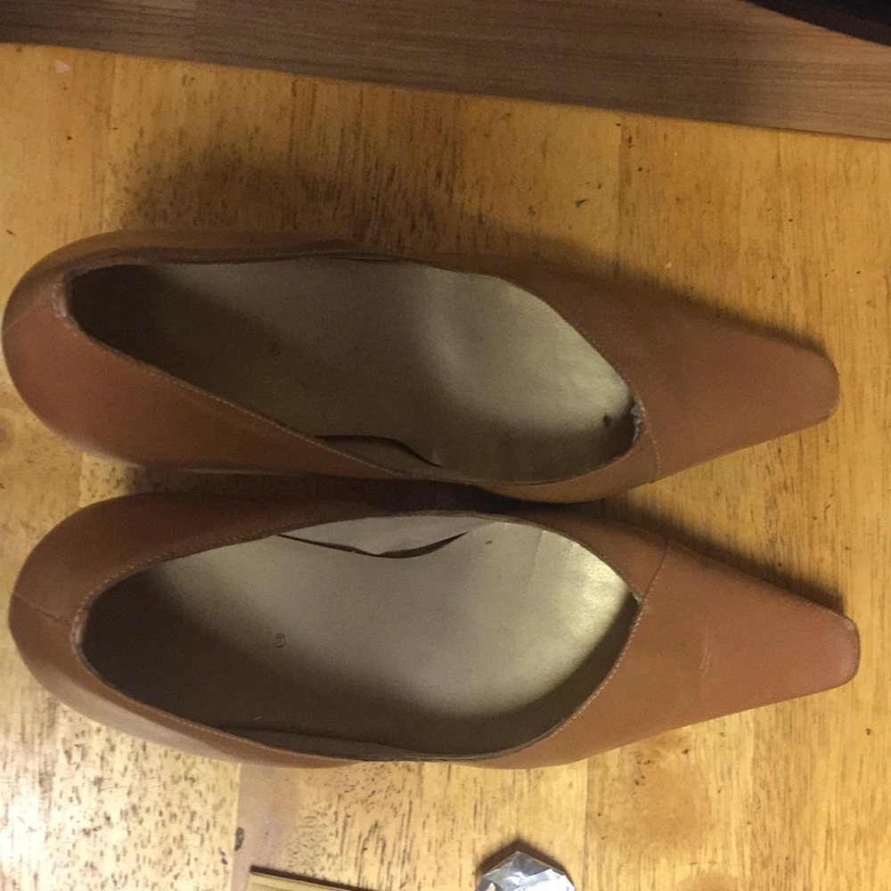 Unisa female shoes